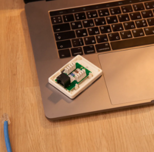 Рoзетка компьютерная внешняя 1-порт RJ-45 (8P8C), UTP, CAT5E REXANT