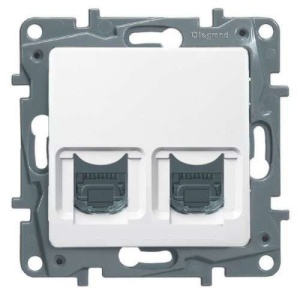 Розетка RJ45 cat.5e UTP бел.ETIKA 672241